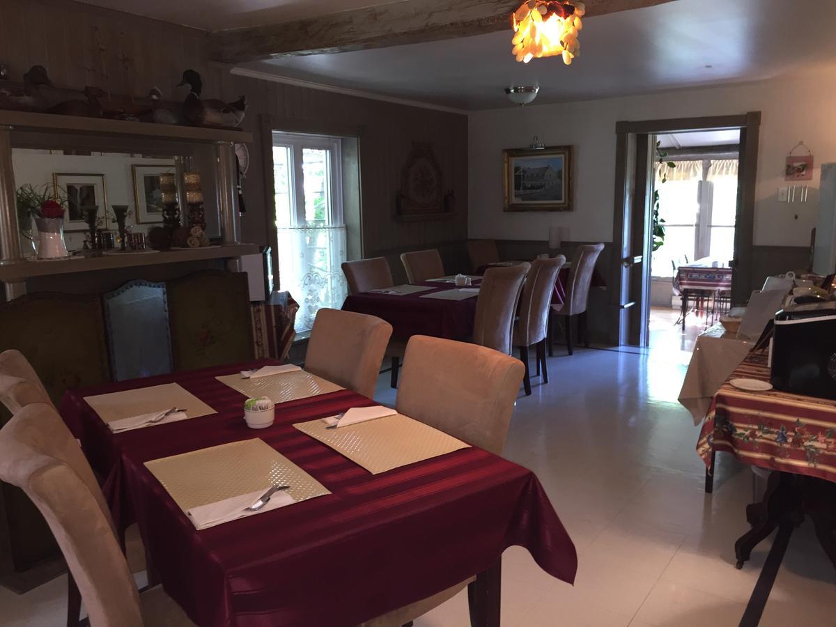 Auberge Petite Plaisanceラ・マルベー エクステリア 写真