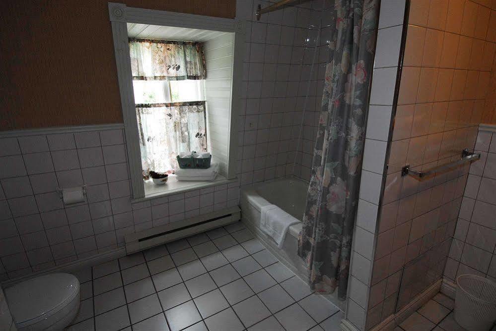 Auberge Petite Plaisanceラ・マルベー エクステリア 写真